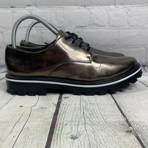 Schutz Oxford Loafers 7.5 Silver Methallic Leather Lace Up Chunky Y2K